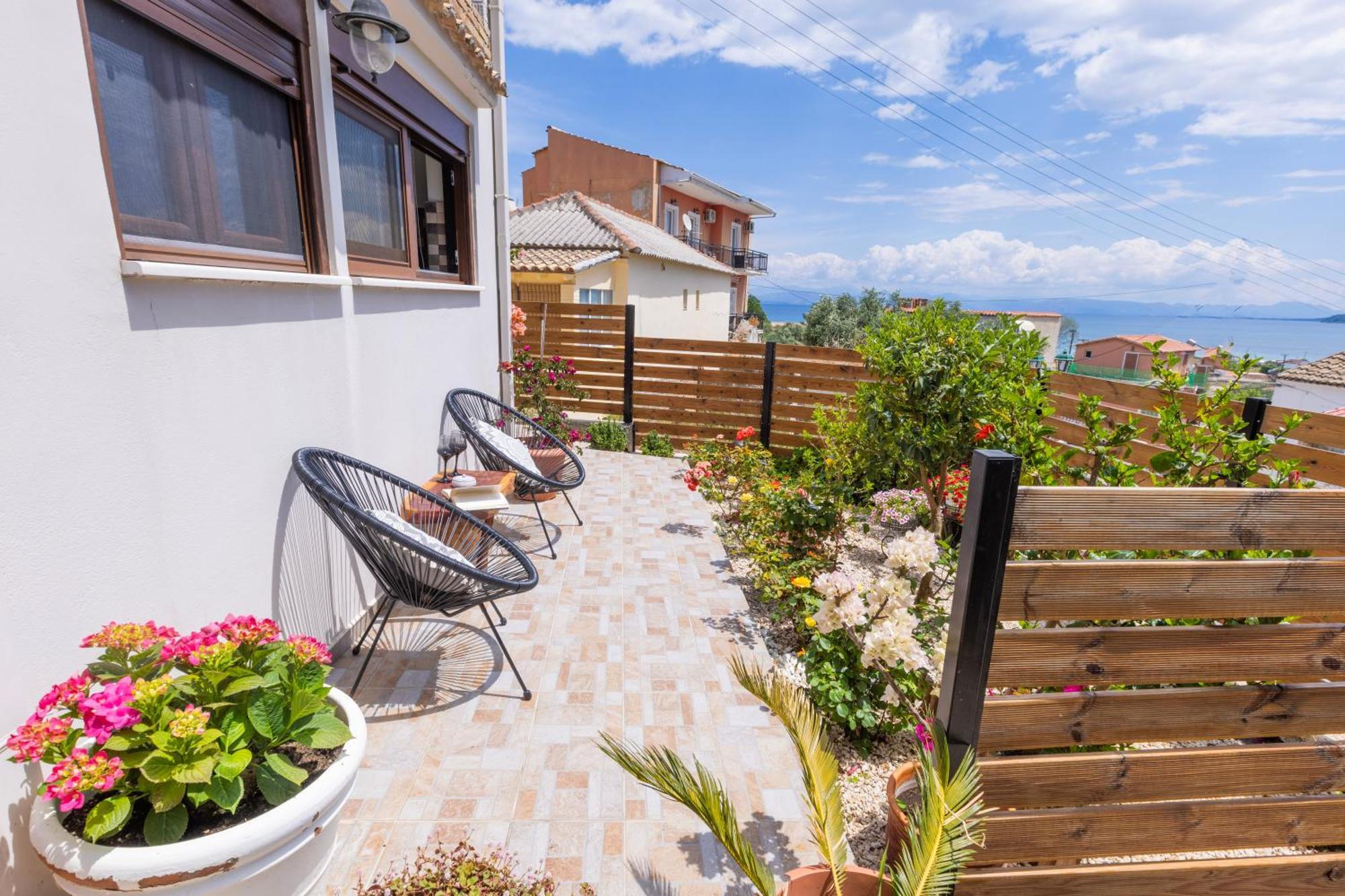 The Stone Suite Moraitika Exterior foto